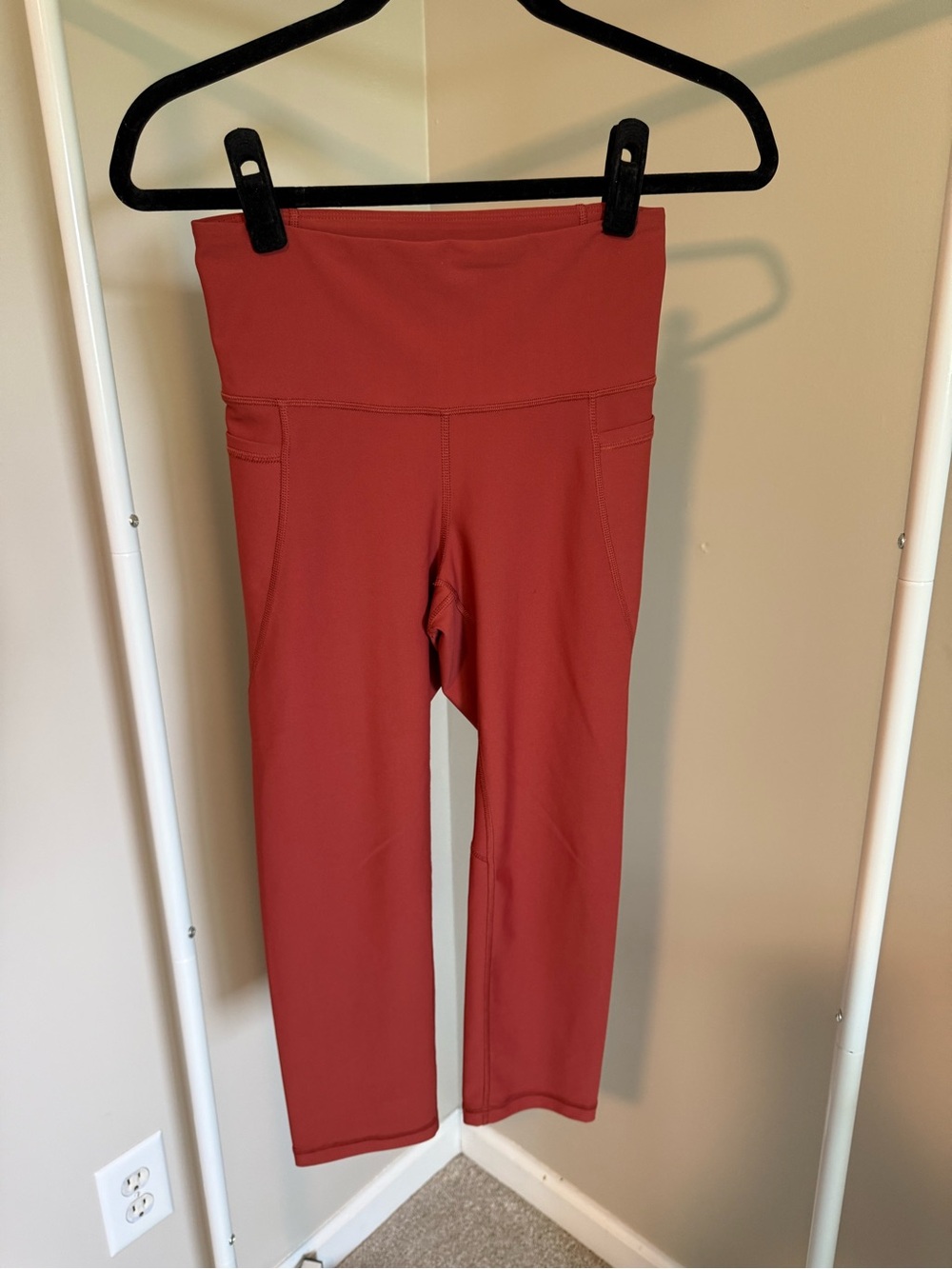 Old Navy Rust Red High-Rise Active Leggings